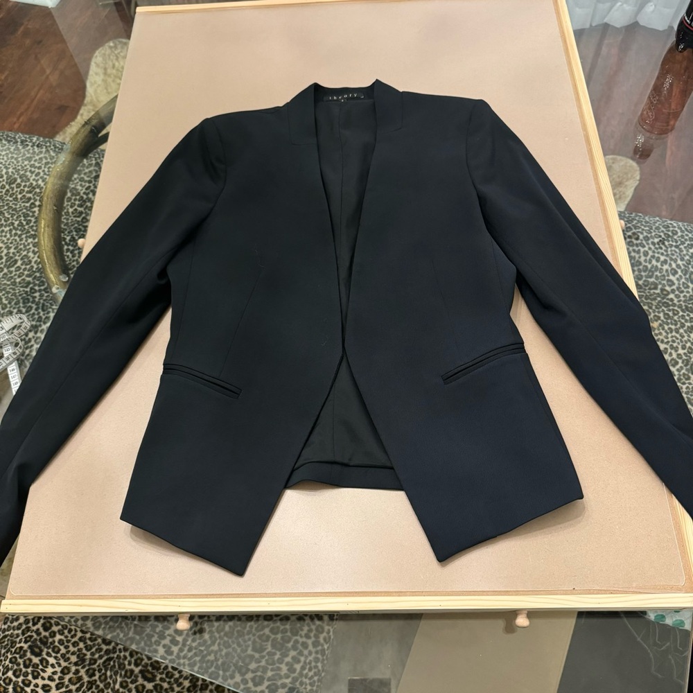 Theory Black Blazer. Sharp Cut! Sz 4 - image 6
